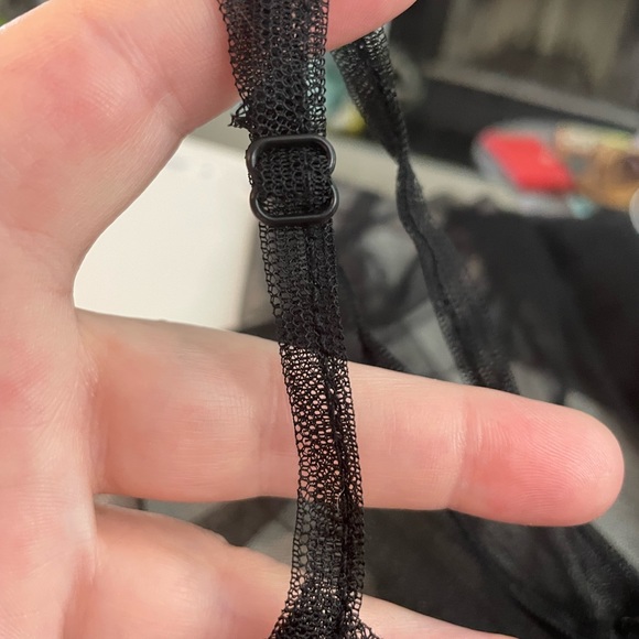 Shein curve mesh coverup - Picture 5 of 7